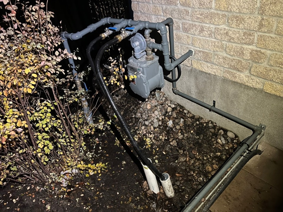 Gas Meter and Regulator Connection