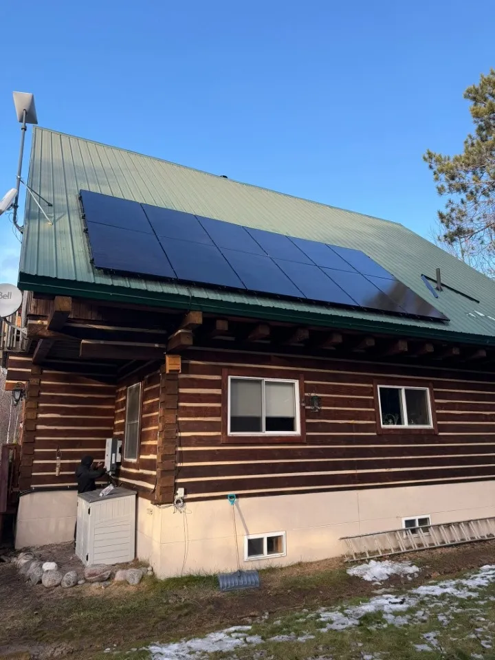 Cabin & Cottage Solar Power System - Photo 4